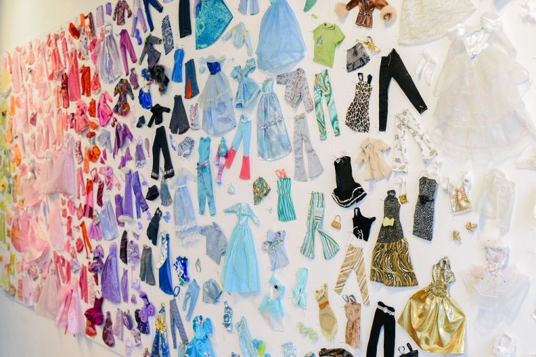 Stedelijk Museum Vianen, beeldbank, beeldbankshoot, Mirjam Broekhof Fotografie, museum, zakelijke shoot, personal branding, personal branding fotografie, personal branding fotograaf, barbie, tentoonstelling, portretfotografie