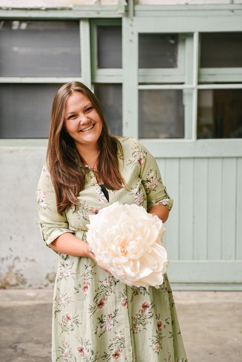Creatieve ondernemer, bloemen, beeldbankshoot, ondernemersshoot, ondernemen, ondernemer, personal branding shoot, culemborg, fotoshoot, portretshoot, portretfotograaf, portretfotografie, fotograaf Culemborg, Mirjam Broekhof Fotografie